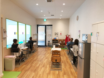 人気の富沢エリア★｜富沢駅チカ＆車通勤OK｜週5日×フルタイム｜未経験歓迎のオペレータースタッフ