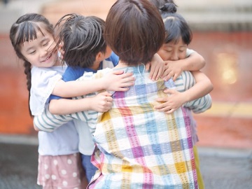 【急募】園長未経験でもOK！本部の手厚いサポートあり◎年休125日★マイカー通勤OK｜事業所内保育園の園長