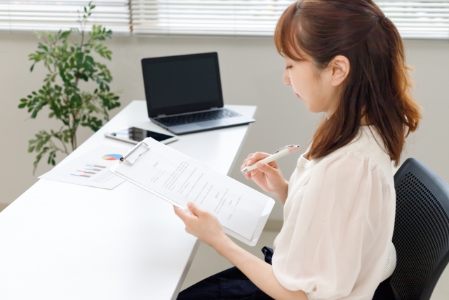 商社の一般事務
