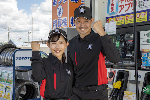 夜間ガソリンスタンドスタッフ