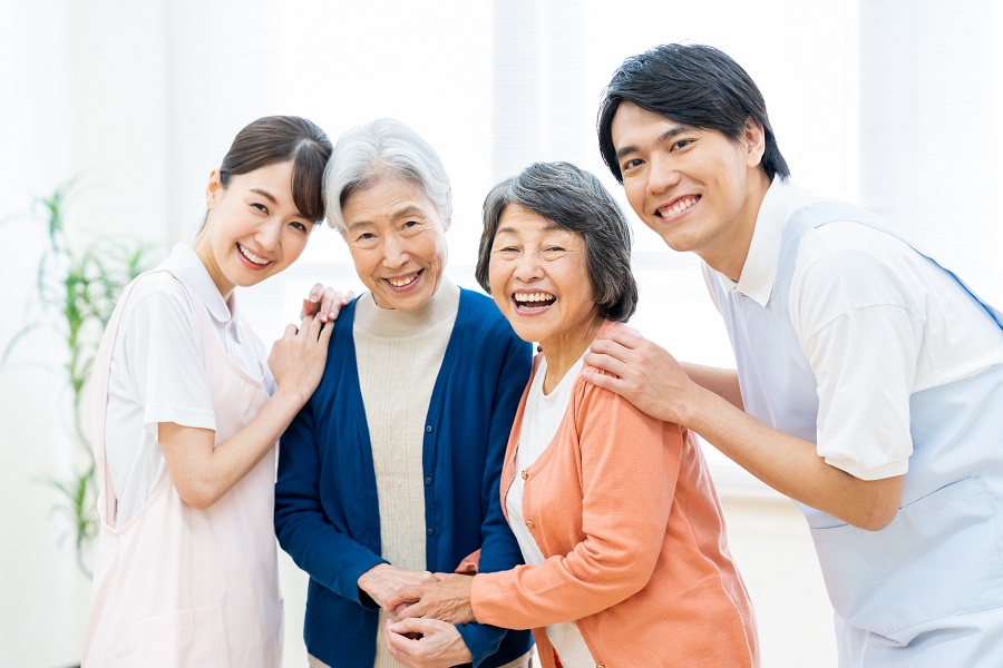 【日勤×週3～】介福時給1800円＋交！有料老人ホームでの介護スタッフ＠久我山