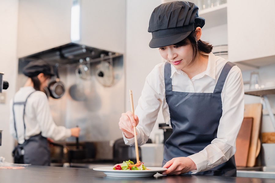 ＼☆シニア歓迎！☆週3日～OK！朝早めで健康にも◎／有料老人ホームでの調理師＠中浦和