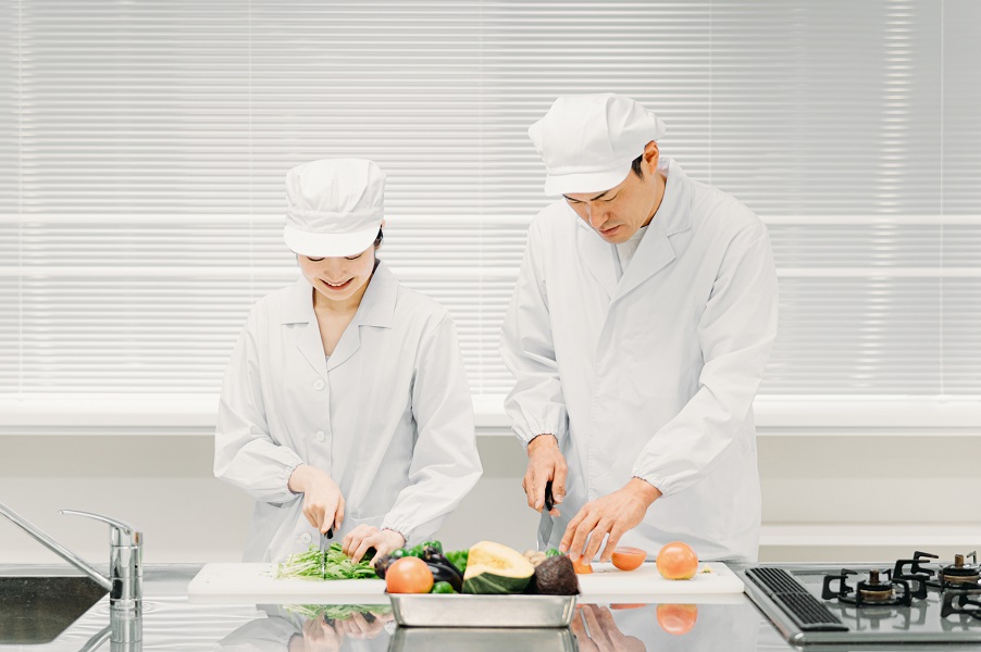 ＜シニア歓迎！料理の盛り付けなど♪経験なくてもOK◎＞介護老人保健施設での調理補助＠太東駅