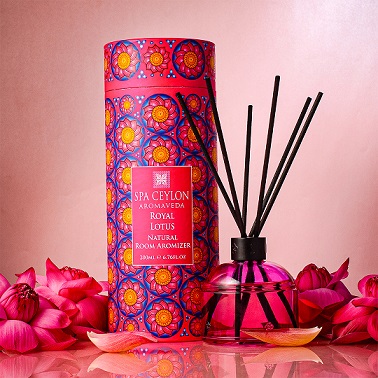 アロマやボディケアアイテムの販売＊-スパセイロン-のショップstaff＠池袋東武