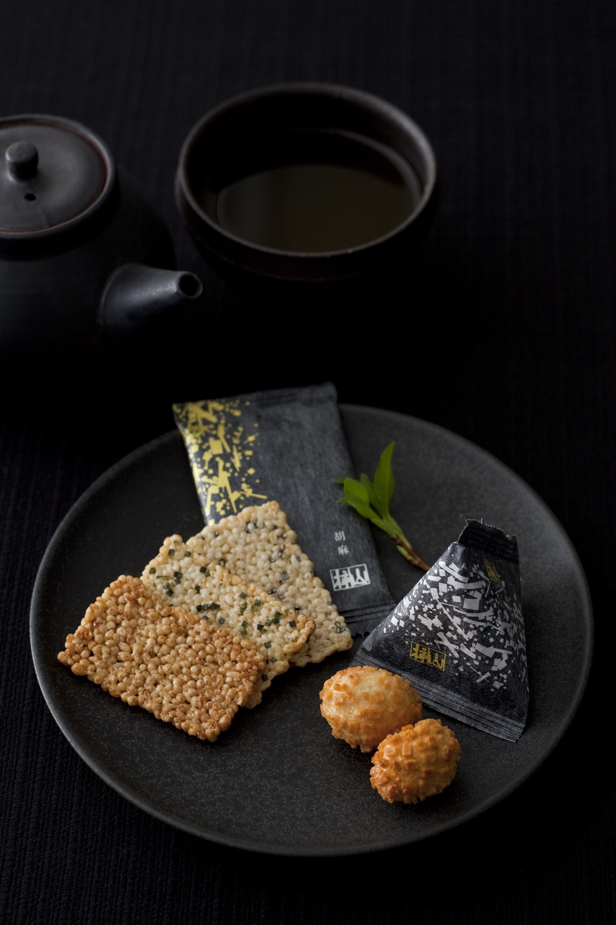 「赤坂柿山」のあられ・おかき販売スタッフ＠赤坂総本店