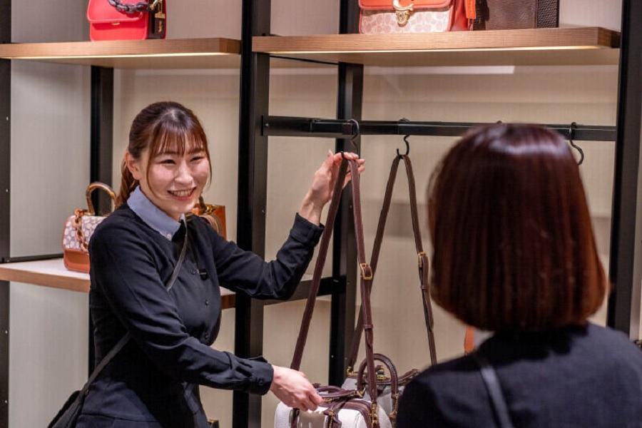 1か月程度の期間限定！時給1,540円～◎人気ブランドCOACHで働けるチャンス！